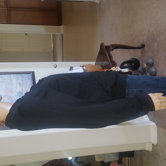 Ann Taylor L silk blend ruffle center soft cozy warm - Picture 2 of 12